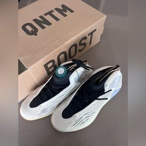 Yeezy QNTM size 13 Men